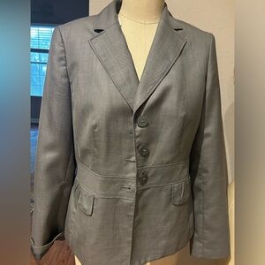 Jones New York  gray blazer, size 10 , pleated pockets, lined